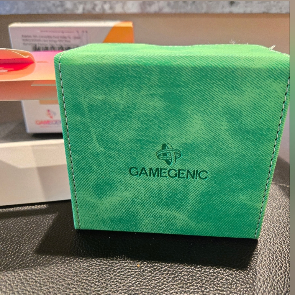 Gamegenic Green Card Deck Box